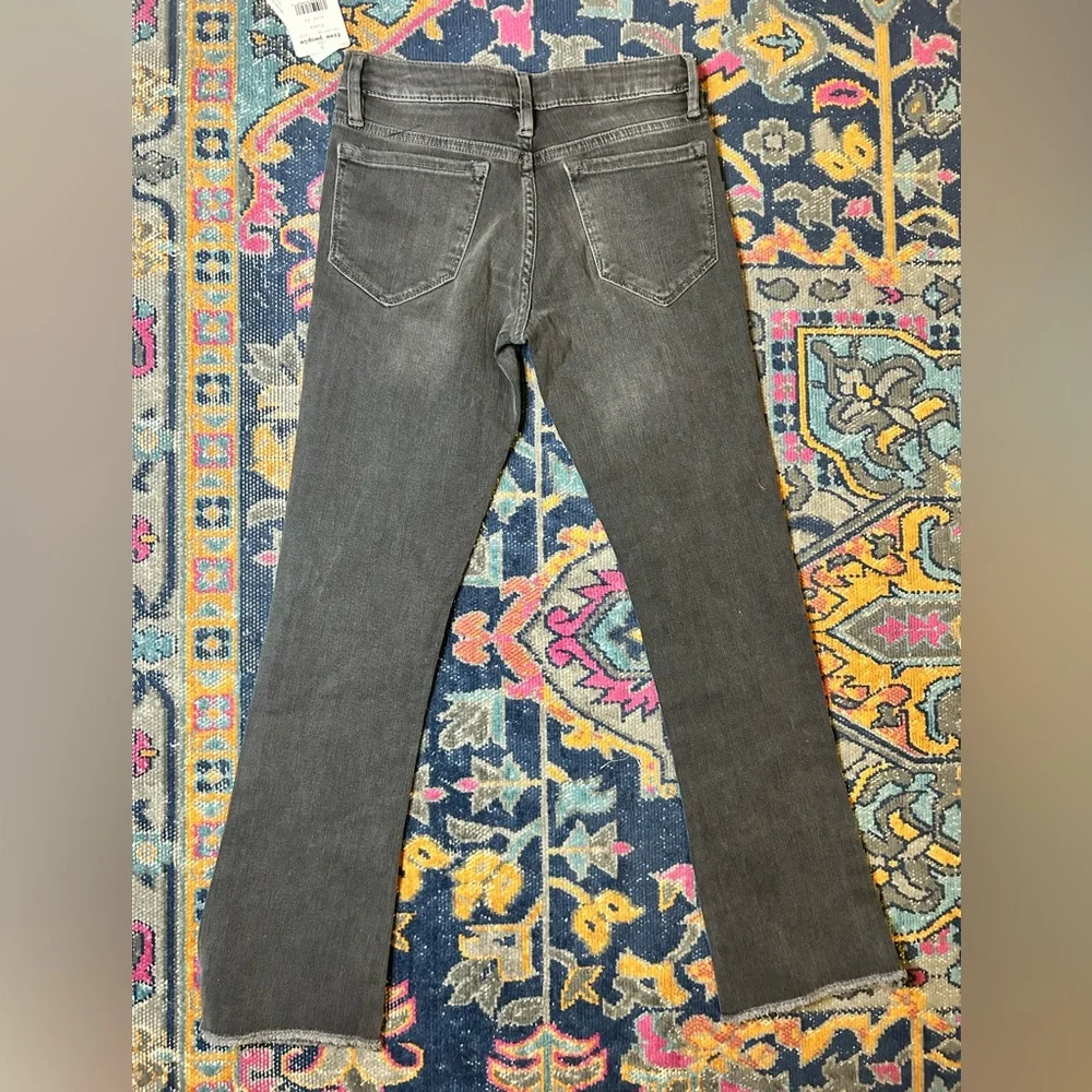 Free People Slim Fit Raw Edge Flare Jeans NWT - Picture 2 of 4